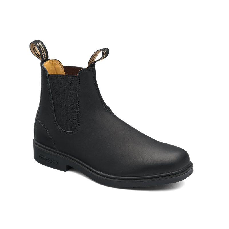 BlundstoneChiselToeBlackfrontsideview