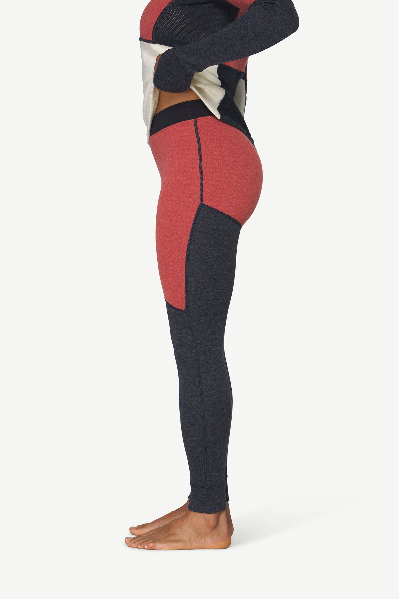 DevoldExpeditionArcticProLongsWmn-Marsala-SSideView