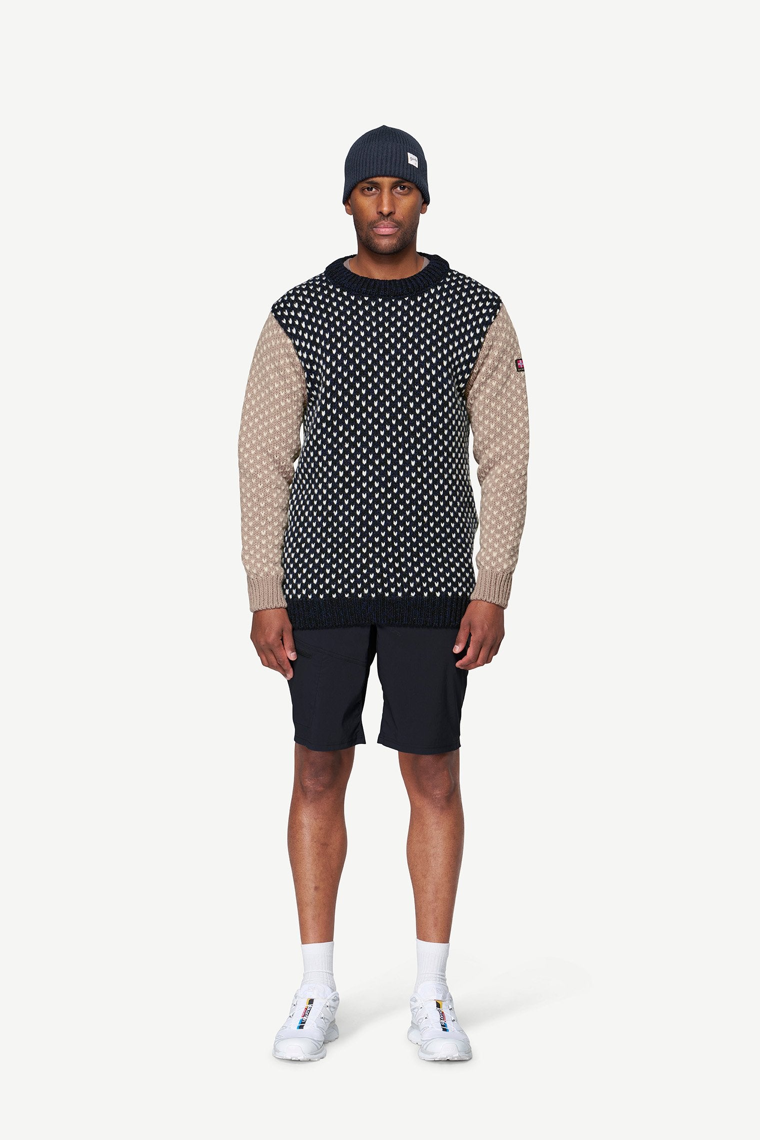 DevoldNordsjoWoolSweater-NavyStoneOlive-LManFrontView