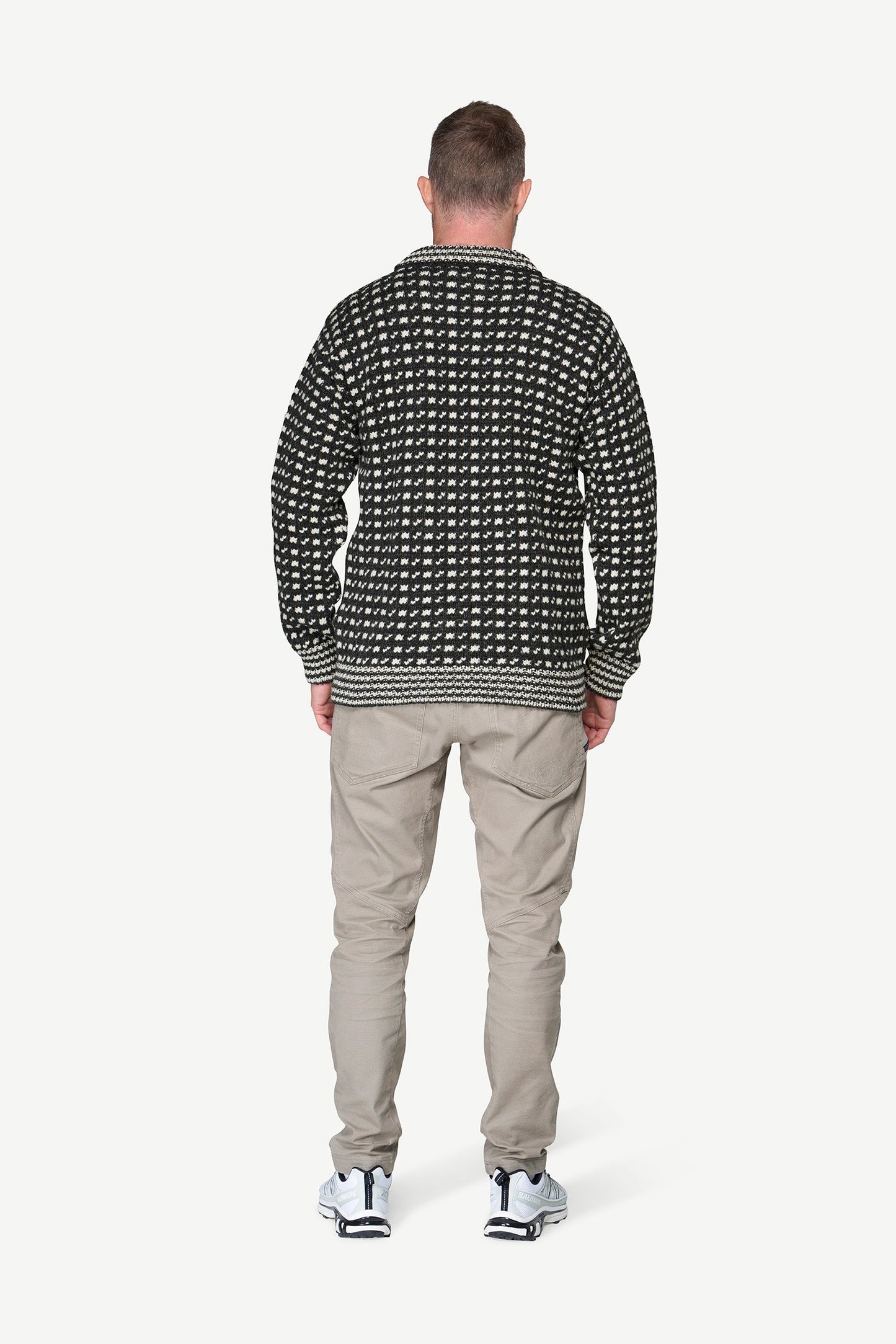 DevoldOriginalIslenderWoolSweater-AnthraciteOffwhiteManBackView