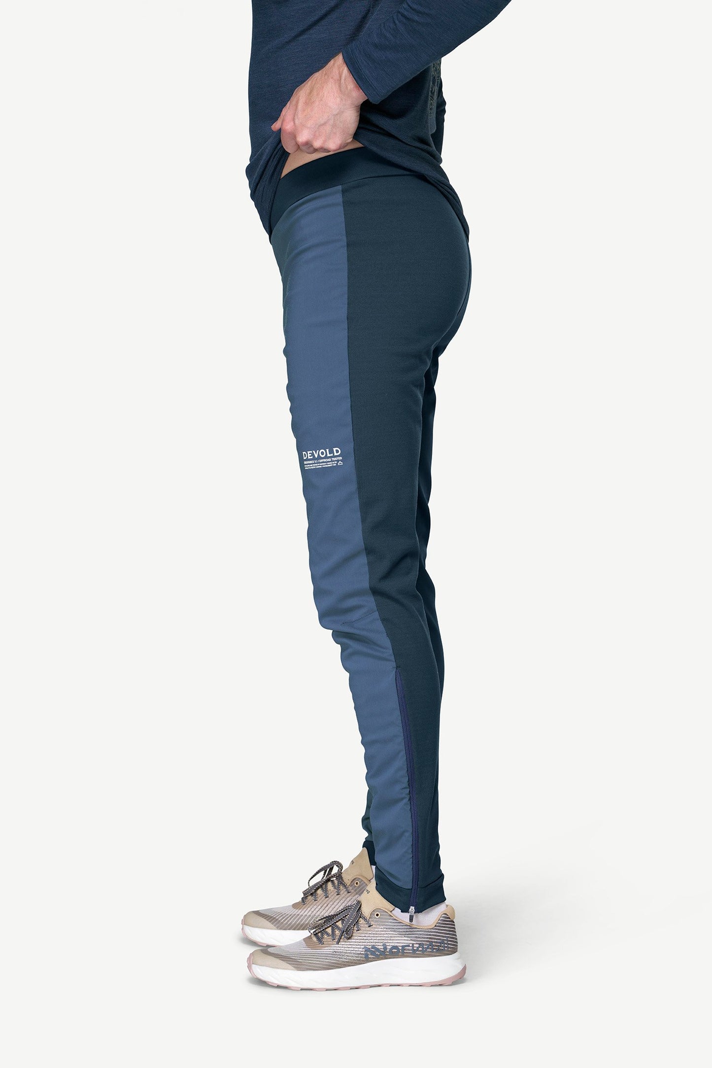 Devold_Endurance_Merino_Pants_Man_-_Night_Side_View