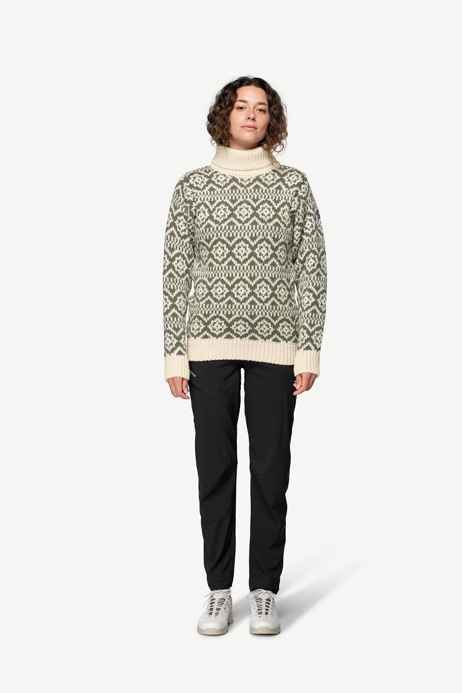Devold_Hoddevik_Wool_High_Neck_-_Offwhite_Olive_Woman_Front_View