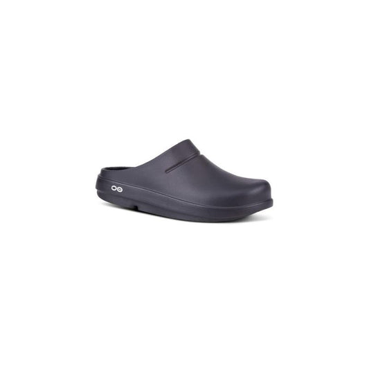 Comfy black slip-on clog, perfect for mountain adventures and everyday relaxation.