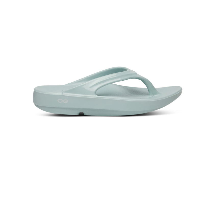 OofosOoriginalThongMistoutside